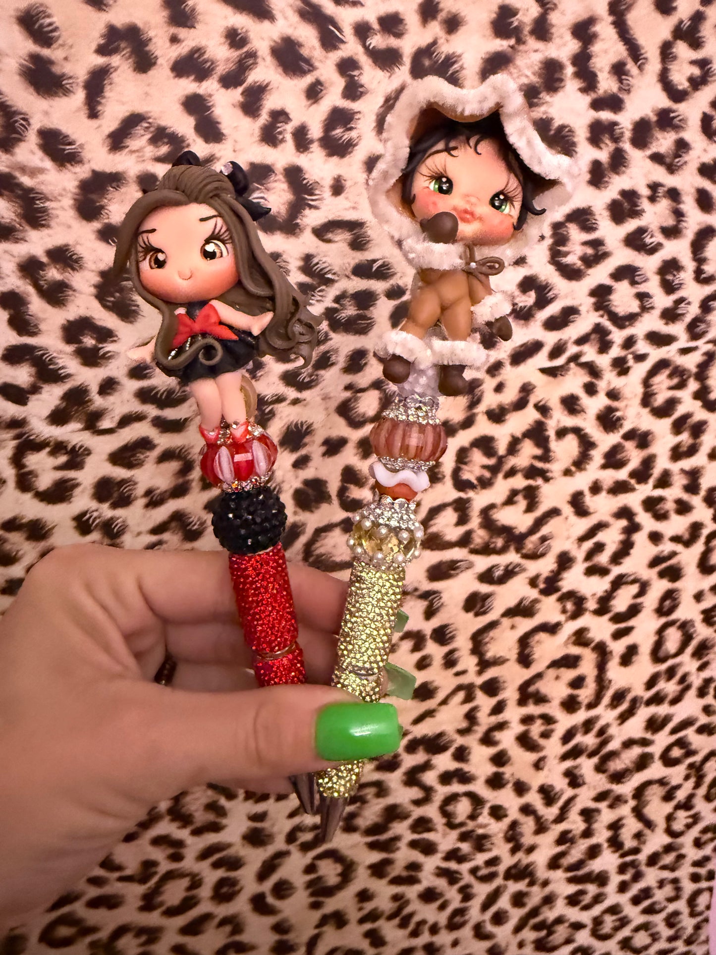 Clay doll pen