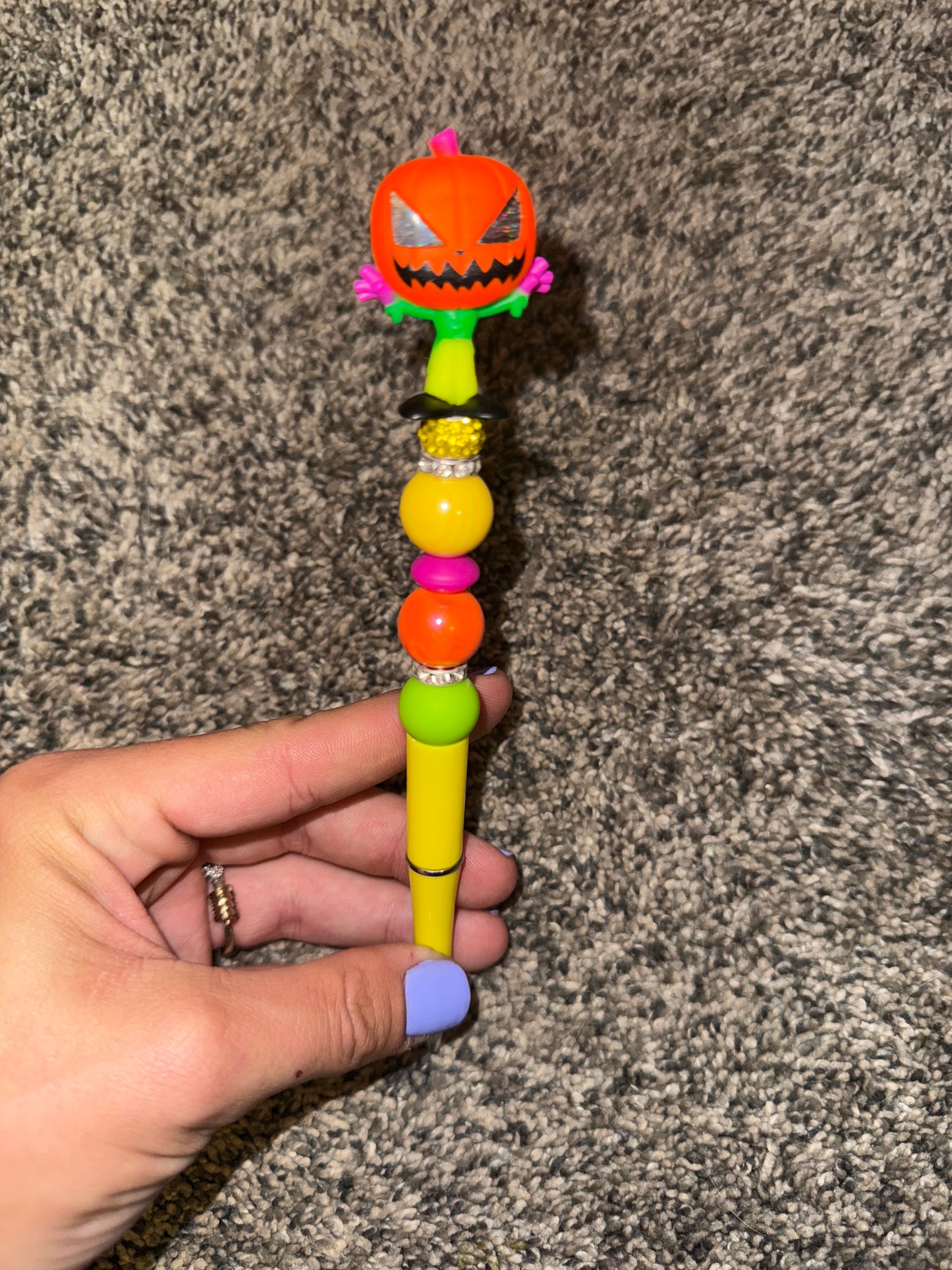 Doorable pens